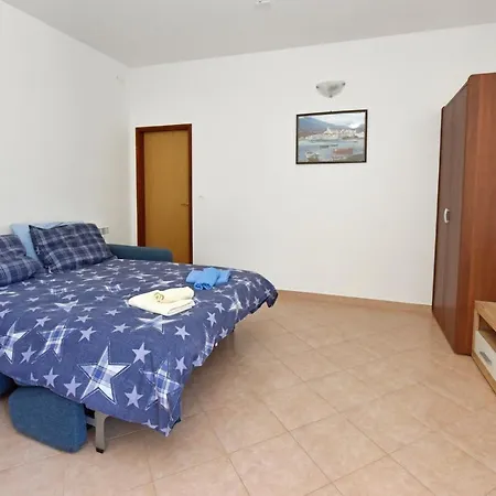 Denis Apartment